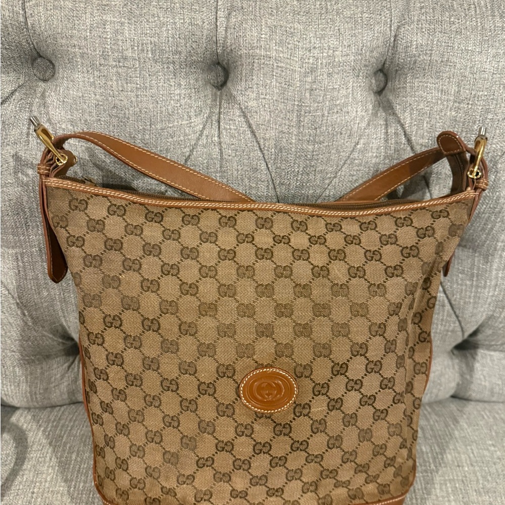 Gucci Tan and Brown GG Shoulder Bag Tom Ford Era